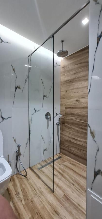 Апартаменты Luxurious Apartament Саранда Экстерьер фото